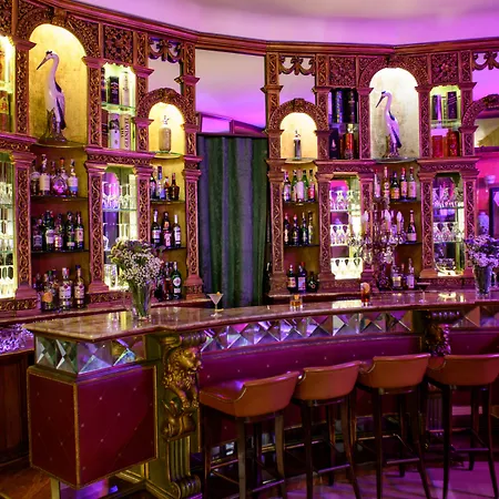 Continental Ξενοδοχείο 4*