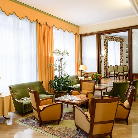 فندق Continental 4*